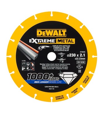       DeWalt EXTREME RUNTIME DT4