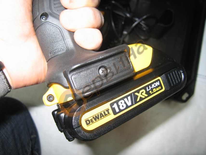 Акумулаторна батерия DeWalt DCB181 - 18V/1.5Ah Li-Ion - | Акумулаторни ...