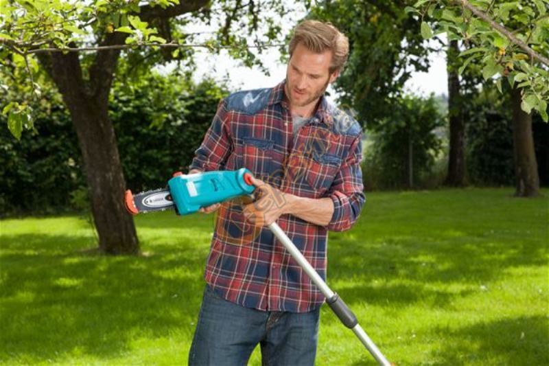 Акумулаторна телескопична кастрачка Gardena Pruner TCS 18/20 0886620